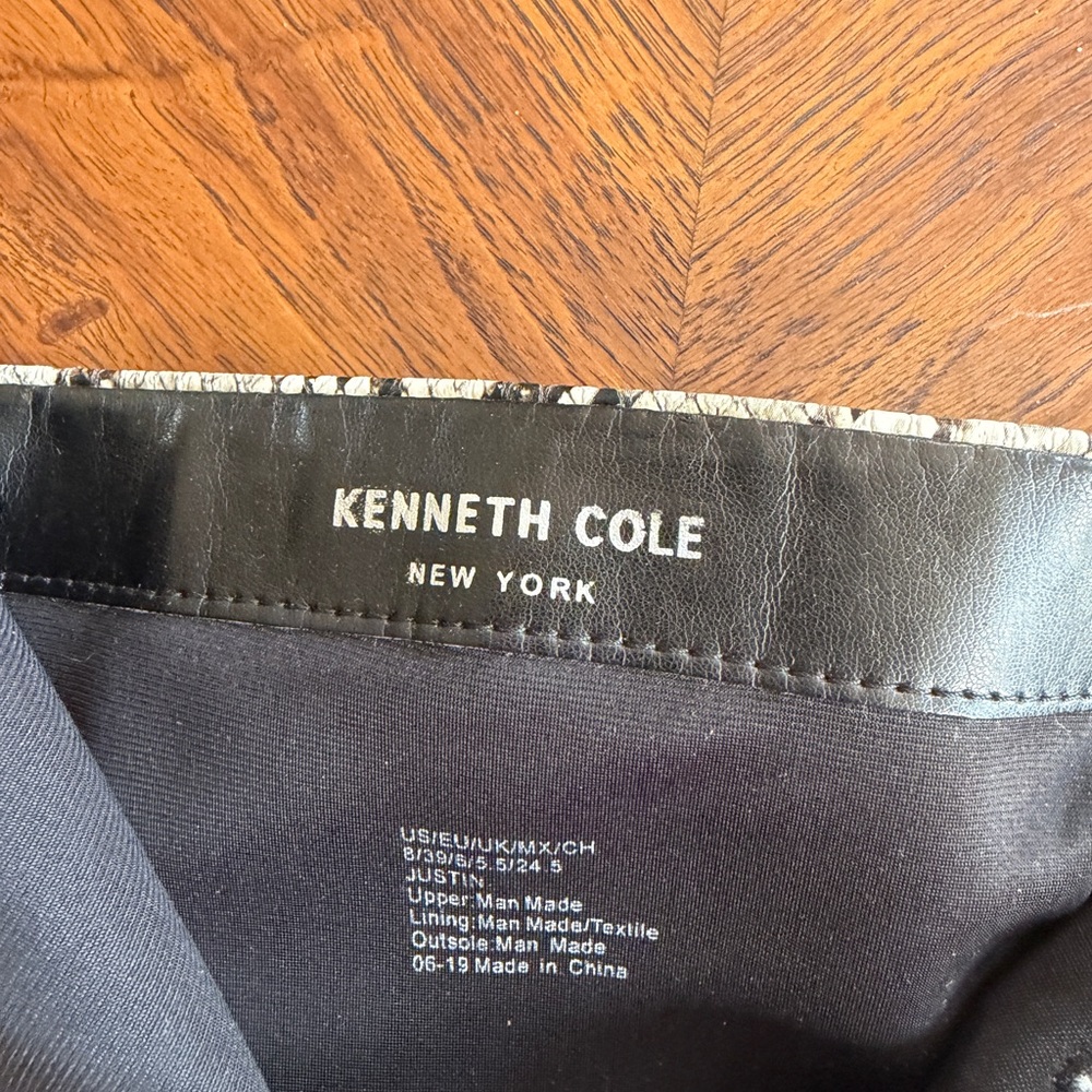 Kenneth Cole Snakeskin Justin Heeled Boots 8 - Picture 8 of 8